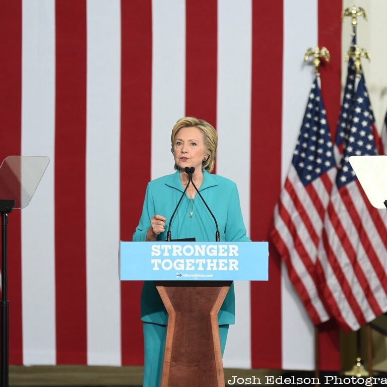 Hilary Clinton Campaign 2016 using PresenterTek